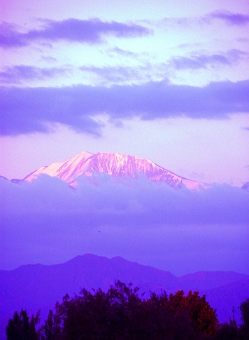 MENDOZA MOUNTAINS THROUGH CLOUDS